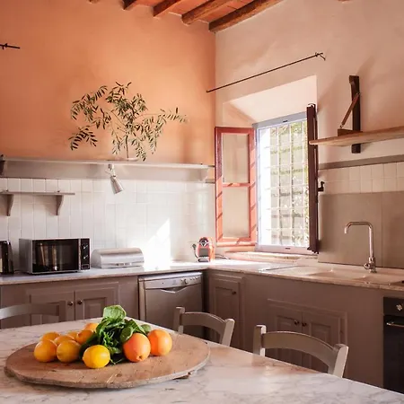 Tre Colli - In The Heart Of Tuscany *